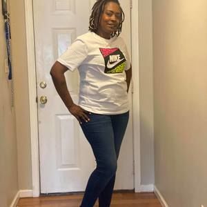 Meet your Posher, Lakisha